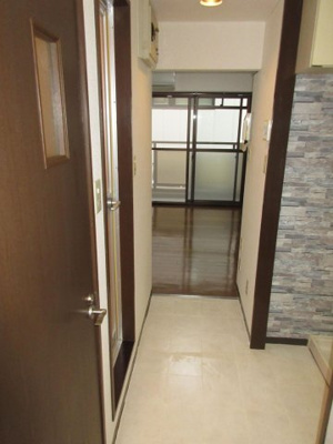 【玄関】 | サクセスハイム清水 | 別号室の写真になります。現況優先。