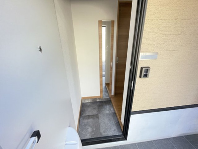 【玄関】 | イル・カーサ大橋南 | 別号室の写真になります。現況優先。