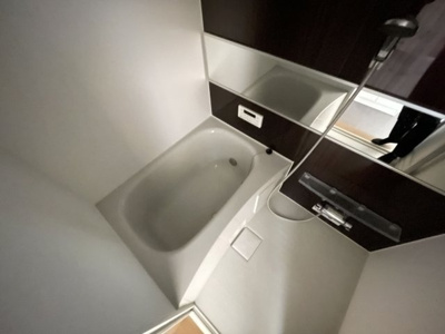 【浴室】 | イル・カーサ大橋南 | 別号室の写真になります。現況優先。