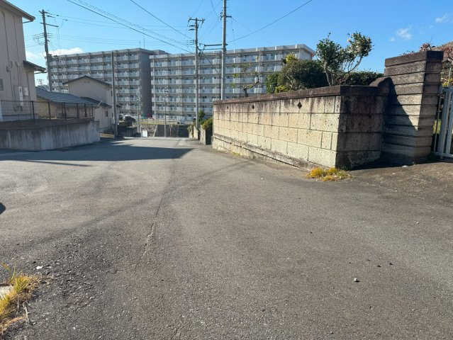 久之浜町久之浜字代 中古一戸建ての前面道路含む現地写真