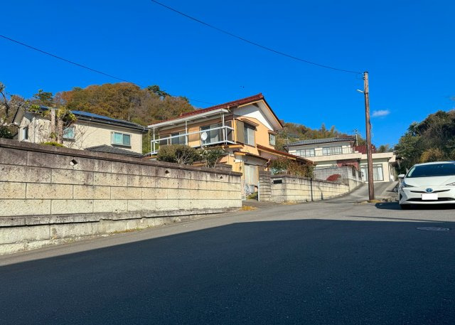 久之浜町久之浜字代 中古一戸建ての前面道路含む現地写真