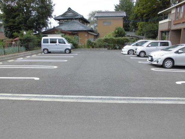 モンターニュの駐車場|駐車場