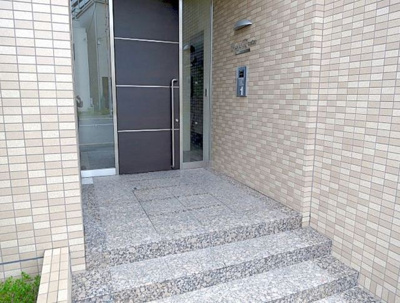 【エントランス】 | ロワイヤルヴァンテ | エントランス