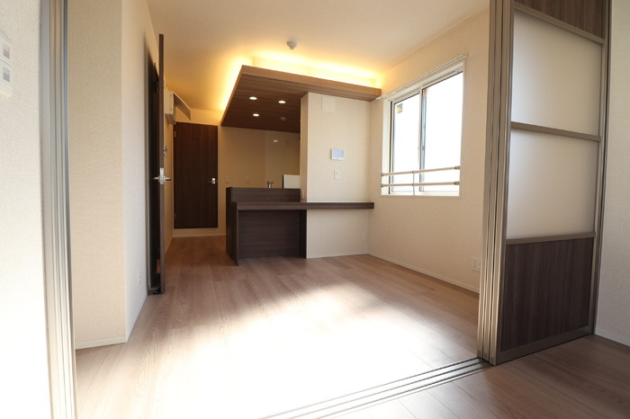 ピュアハイム大倉山の居間・リビング