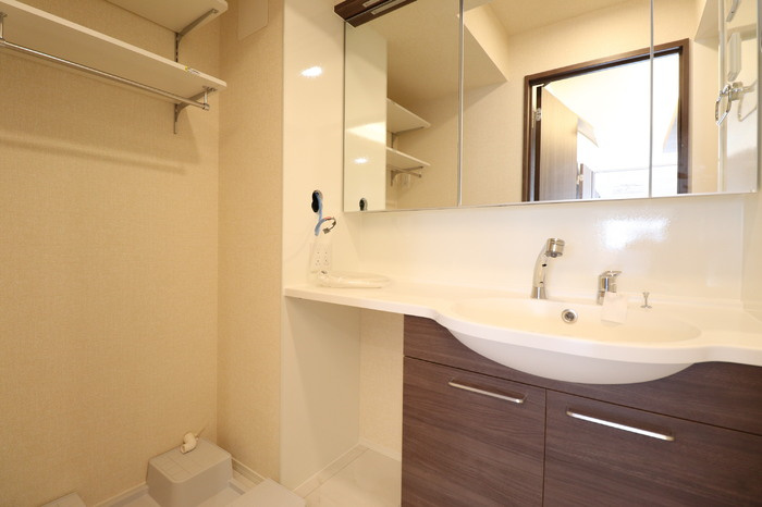 ピュアハイム大倉山の洗面所