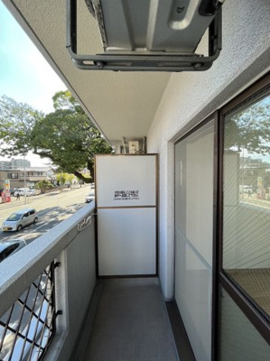 【バルコニー】 | ラスティング三宅 | 別号室の写真になります。現況優先。