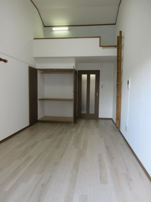 【内装】 | アットホームパレオ | 別号室の写真になります。現況優先。