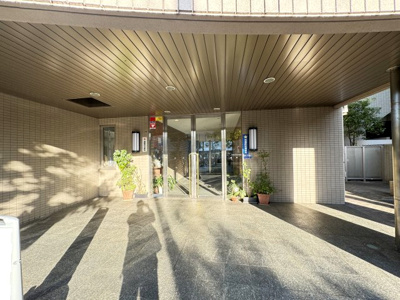 【エントランス】 | ヴィルヌーブ東戸塚プレジール | エントランス部分です。