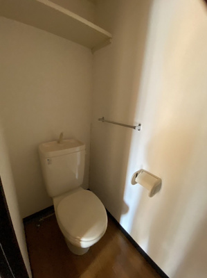 【トイレ】 | ピュアドームグランディー博多 | 別号室の写真になります。現況優先。