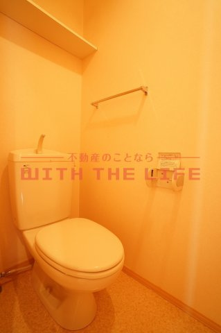 ラヴィーンコート【10,000円キャッシュバック対象物件】のトイレ|シンプルで使いやすいトイレです