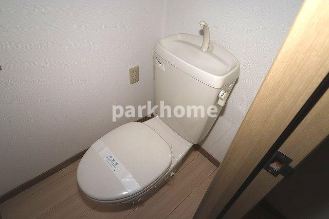 ウイング神田A棟のトイレ|コンパクトで使いやすいトイレです