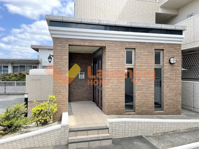 ブランシュールのエントランス|清潔なエントランスです