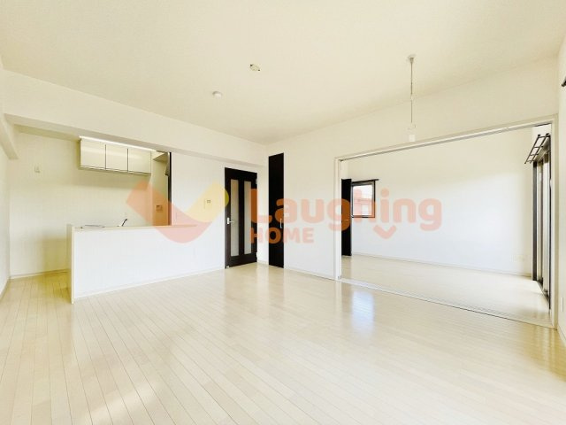 ブランシュールの居間・リビング|ゆったりとした居間です