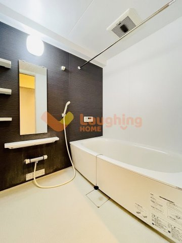 ブランシュールの浴室|落ち着いた空間のお風呂です