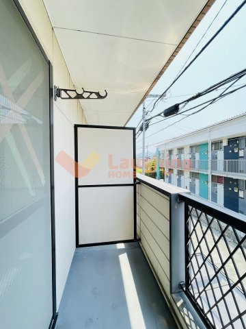 サンフィールドⅡのバルコニー|開放的で明るい空間を演出してくれるバルコニーです