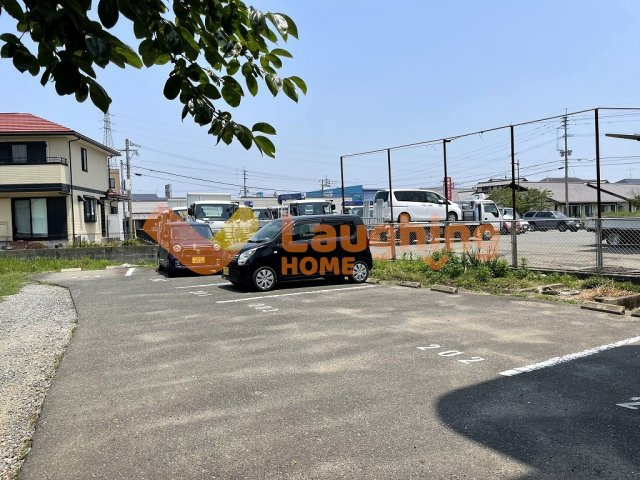 サンフィールドⅡの駐車場|駐車場に車を止められます