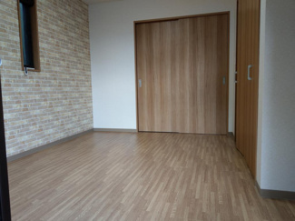 【その他】 | 同じ居室で雨戸を開けた状態です