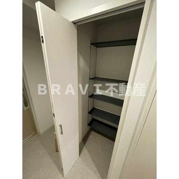 プラウディア今里 BRAVI不動産の玄関