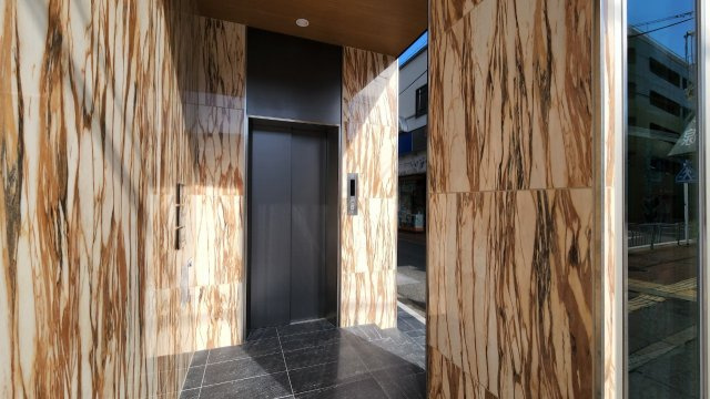 フクダ不動産大和ビルの外観|エレベーター1基あり