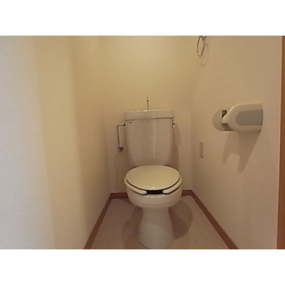 【トイレ】 | ビハーラ白壁 | シャワートイレ付になります。