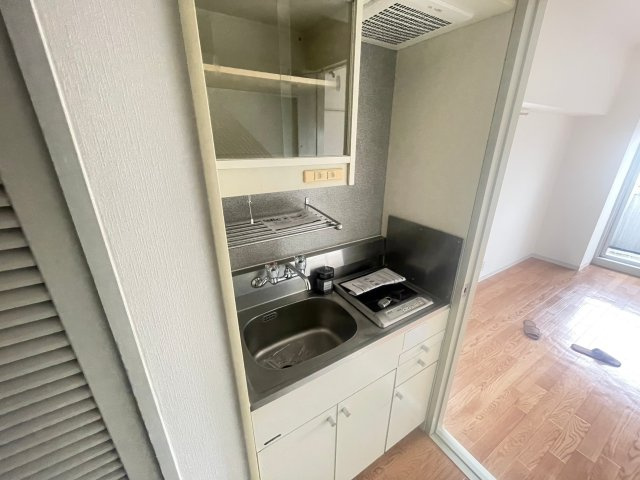 足立区関原２丁目の賃貸マンションのキッチン