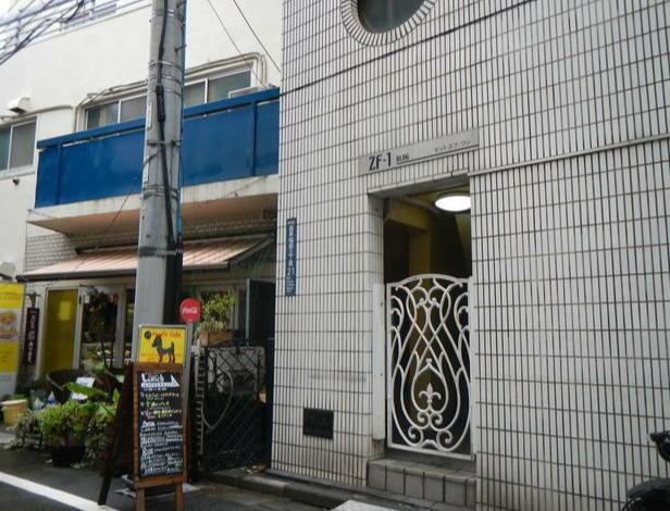 【エントランス】