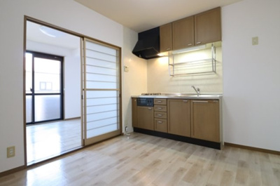 【居間・リビング】 | エコーハイツマルオカ