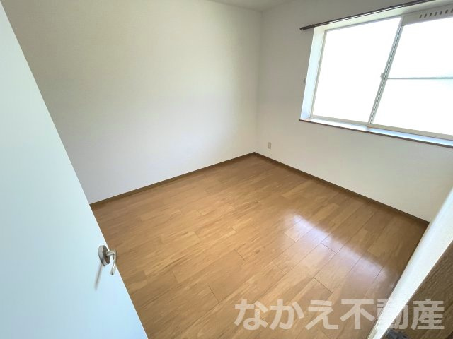 【寝室】 | 落ち着いた色調の寝室です