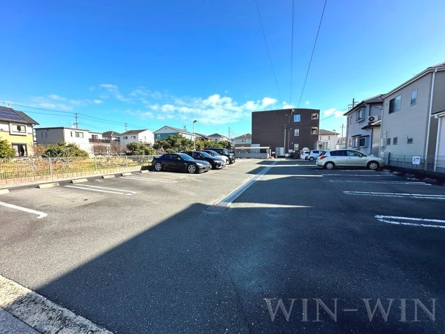 モデッサはるの駐車場