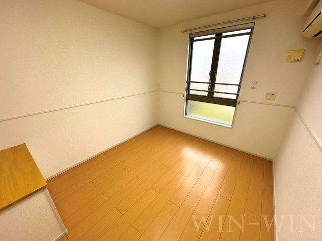 モデッサはるの寝室