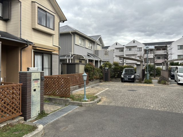 枚方市北山1丁目　中古一戸建ての外観|落ち着いた雰囲気の周辺環境