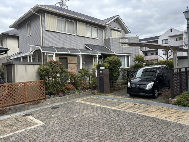 枚方市北山1丁目　中古一戸建ての外観|築年月　平成11年7月