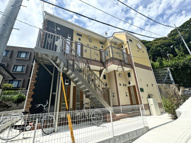 横浜市金沢区富岡東３丁目のアパートの画像