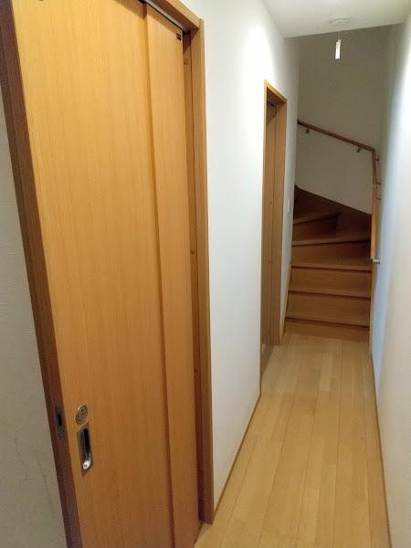 南野口町　中古一戸建ての内装|廊下