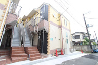 横須賀市三春町６丁目のアパートの画像