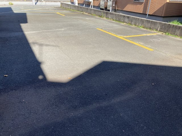 アーバンハイツの駐車場