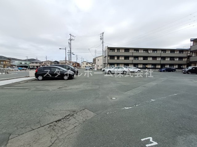 【駐車場】 | Pine　Well駅前　B棟