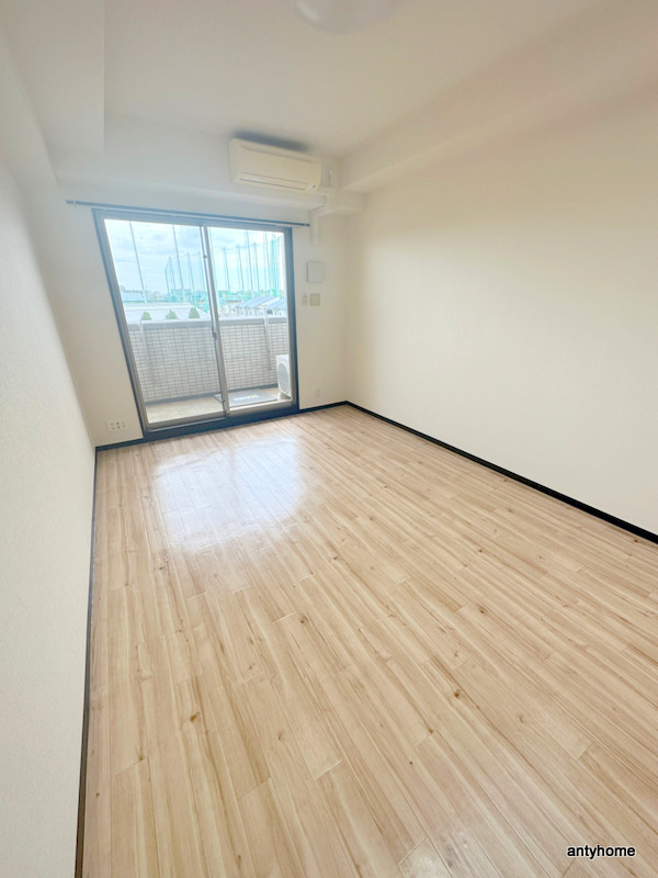 プレジオ江坂　仲介手数料無料の寝室