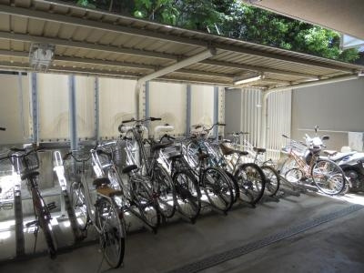 プラネシア星の子四条烏丸の駐車場|駐輪場
