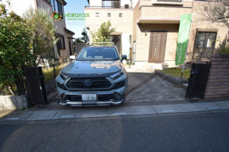 北本市石戸宿4丁目　中古一戸建ての駐車場