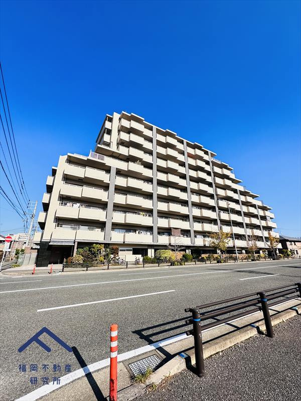 エイリックスタイルアバンス井尻の外観