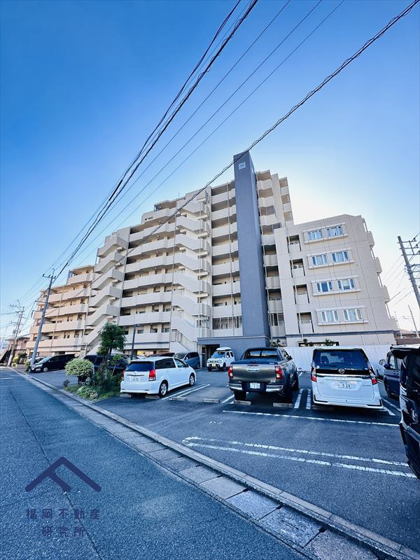 エイリックスタイルアバンス井尻の外観