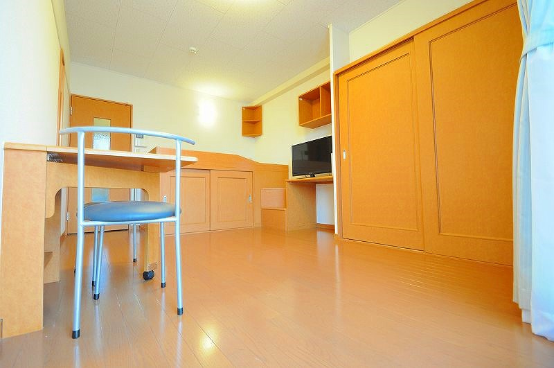 レオパレスサニーヒルの居間・リビング