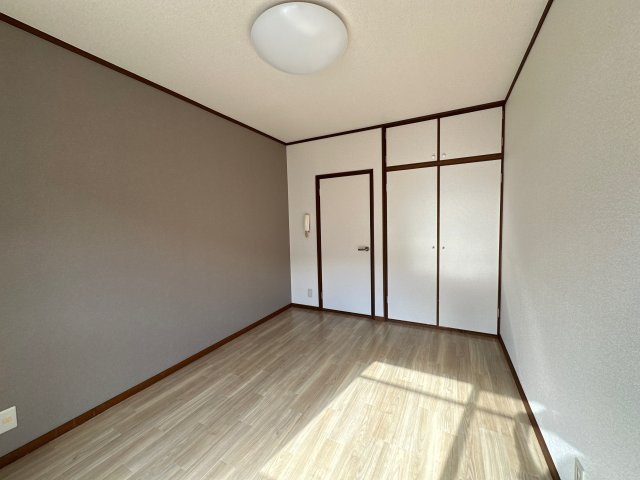 ノーブル青山Ⅰの居間・リビング