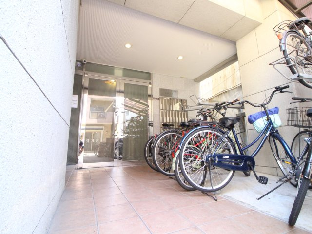 ハウスパーク長居のエントランス