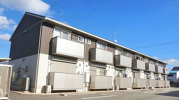 サン　ルミエール相川の外観