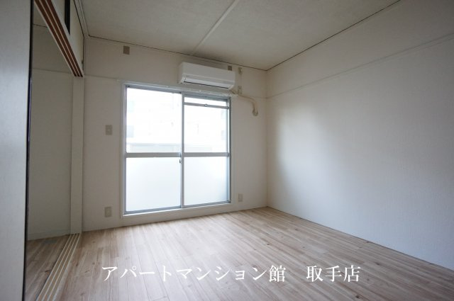 ビレッジハウス台宿2号棟の居間・リビング