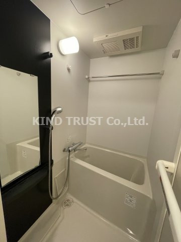 エスリード南森町の浴室|コンパクトで使いやすいお風呂です