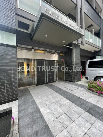 エスリード南森町のエントランス|建物の内部です
