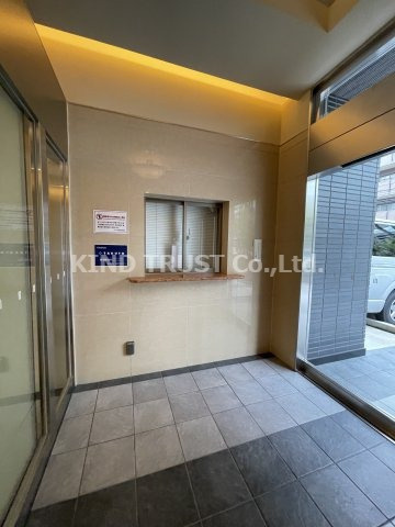 エスリード南森町のロビー|清潔なロビーです